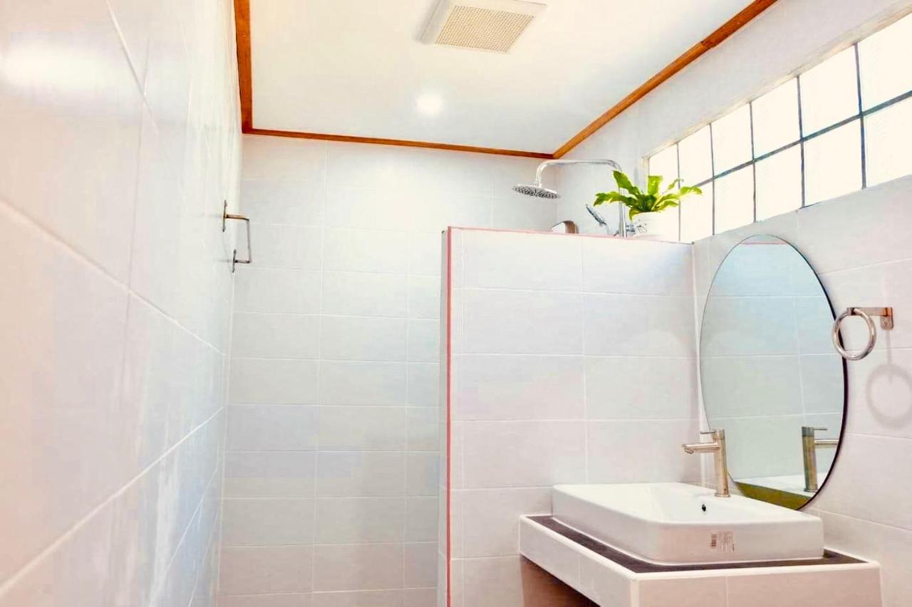 Rinna Resort Ko Muk Extérieur photo