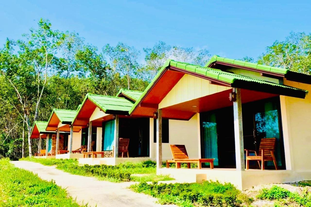 Rinna Resort Ko Muk Extérieur photo