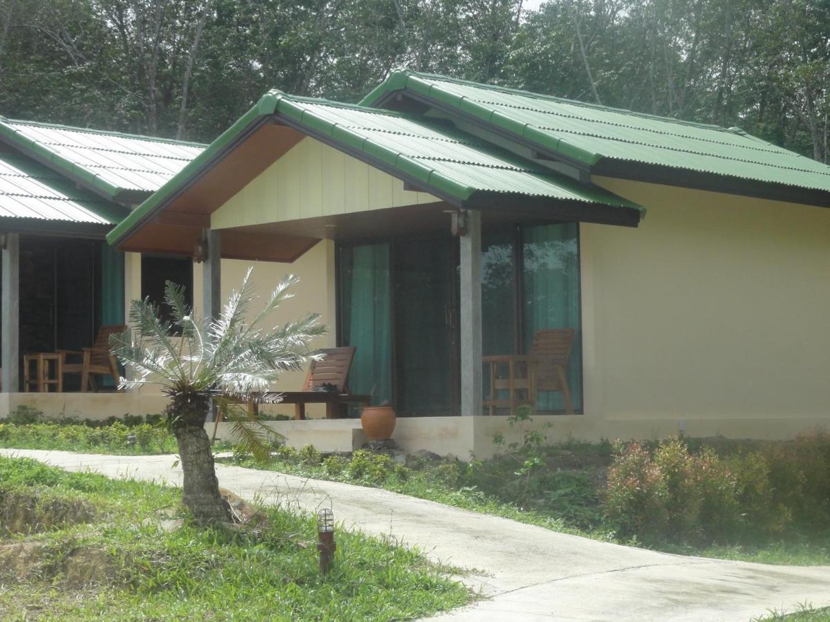 Rinna Resort Ko Muk Extérieur photo