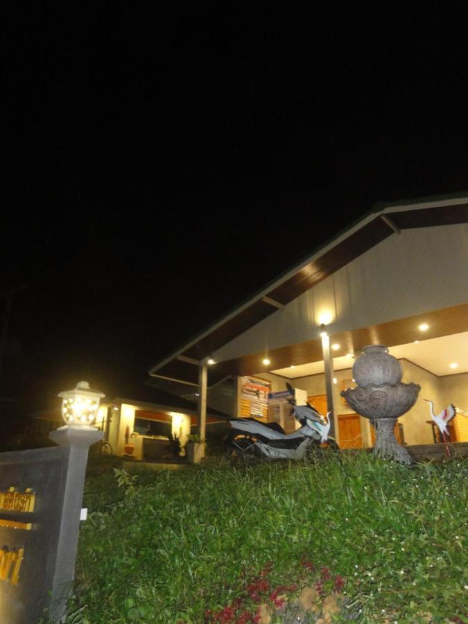 Rinna Resort Ko Muk Extérieur photo