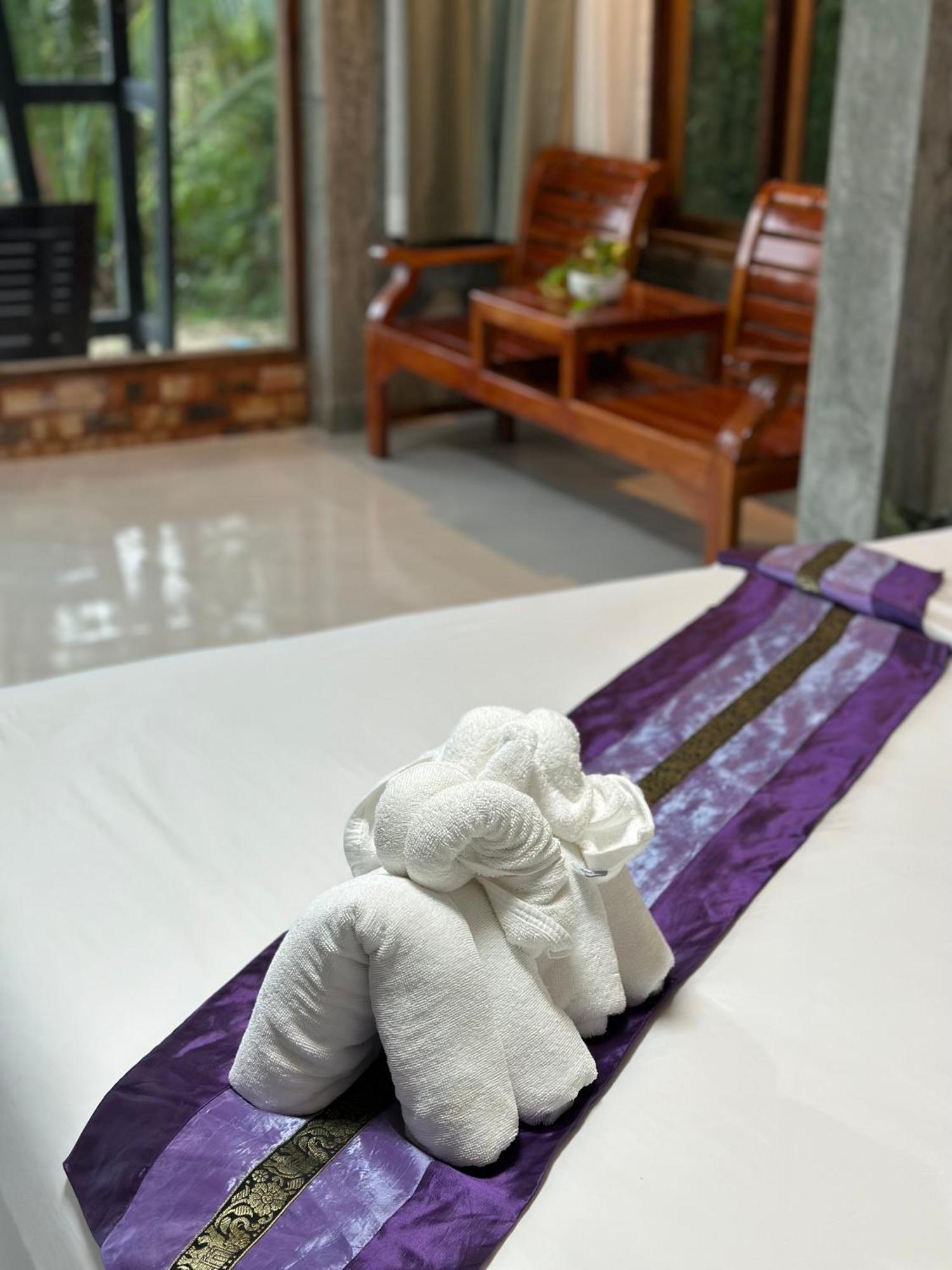 Rinna Resort Ko Muk Extérieur photo